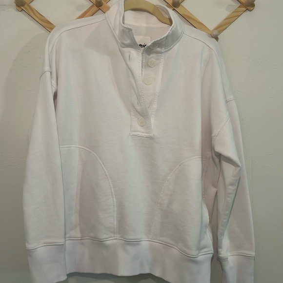 Aerie quarter button top size small white - Picture 1 of 10